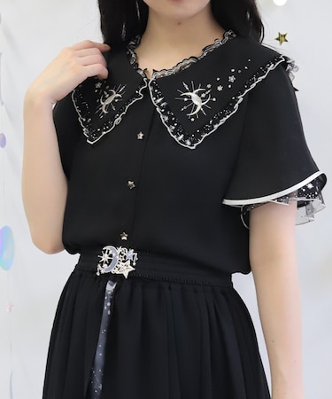 ルミナスムーン刺繍ブラウス