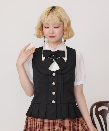 イレヘムプリーツベスト