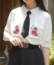 彼岸花刺繍ネクタイブラウス