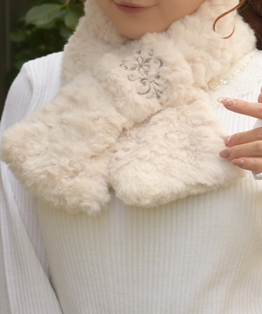 刺繍ファーティペット