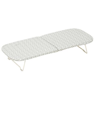 【当商品送料無料】アイロン台 コンパクト 通販 畳める  北欧柄 スチームアイロン台 ボード 脚付き 収納 フック 掛けれる かわいい おしゃれ