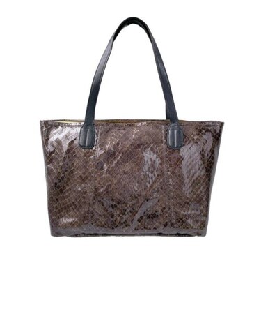 【当商品送料無料】牛革 トートバッグ 通販 トートバック トート 手提げ エナメルバッグ エナメルバック エナメル 本革 革 レザー A4 ポケット