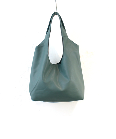 【当該商品送料無料】トートバッグ レディース 通販 肩掛けバッグ 大きめ 大容量 手提げバッグ 通勤バッグ バッグ 鞄 かばん フェイクレザー 通勤