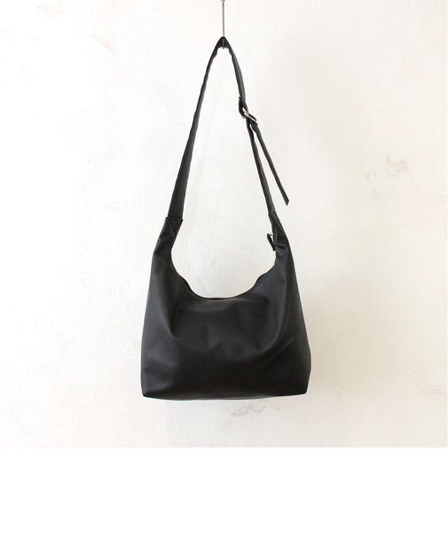 【当該商品送料無料】ショルダーバッグ レディース 通販 ワンショルダーバッグ フェイクレザー 斜め掛けバッグ 大容量 レディースバッグ 通勤 通学