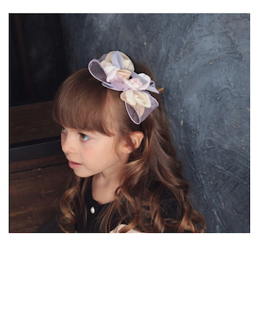 【当該商品送料無料】Rora カチューシャ 通販 花 リボン 10002949 髪飾り ヘッドドレス 子供 女の子 フォーマル 可愛い おしゃれ
