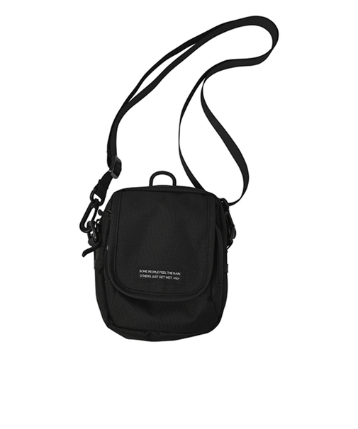 【当商品送料無料】KiU キウ ショルダーバッグ 600D 通販 ショルダーバック ショルダー 肩掛け 斜めかけ ななめ掛け ポケット