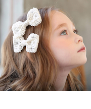 【当商品送料無料】Rora ヘアクリップ キッズ 2個セット 通販 ライリー 髪飾り 髪留め リボン 大きめ レース ホワイト 女の子 子供 子ども