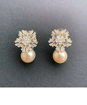 【当商品送料無料】Just Married ピアス E-108 通販 スタッドピアス パール レディース キュービックジルコニア 大人 女性 花嫁