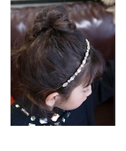 【当商品送料無料】Rora カチューシャ キッズ 通販 ルビー 髪飾り 髪留め 髪どめ ヘアアクセサリー ヘアバンド ヘッドドレス 子供 女の子