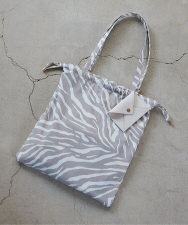 アニマル柄ポーチ付きライトトート