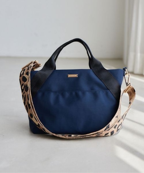 ジャガードテープアニマルショルダー