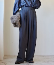 タタックツイルパンツ