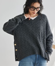 サイドボタンケーブルニット