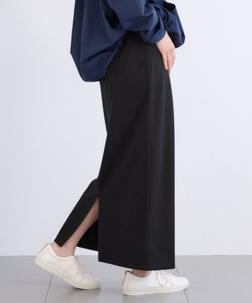 Iラインカットスカート