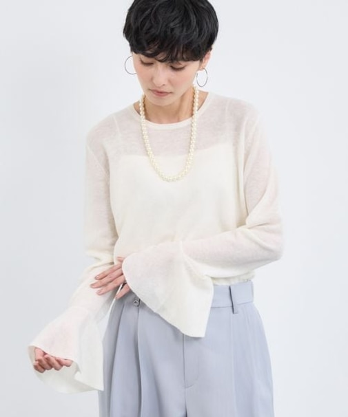 袖フレアシアーニット