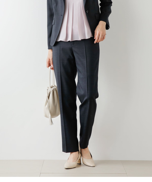 ウールシャドーストライプ テーパードパンツ