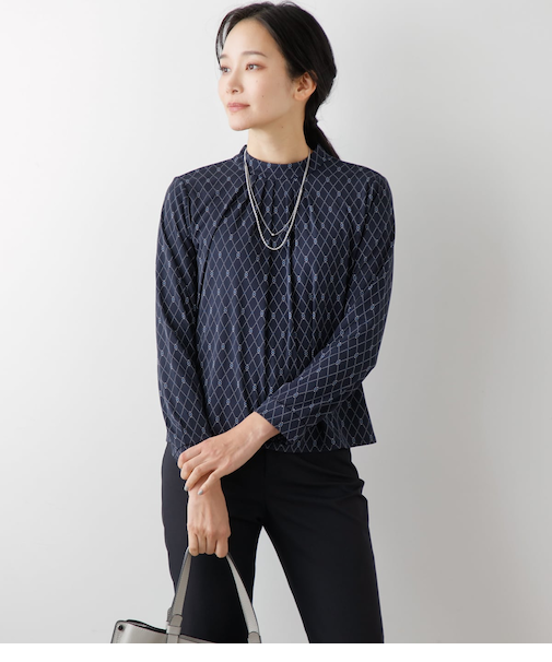 ポリエステル強撚スムース クレストバイヤスプリント スタンドカラープルオーバー