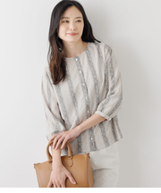 スパインフラワープリント フロントオープン7分袖ブラウス