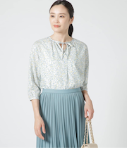 フラワープリント 7分袖キーネックブラウス