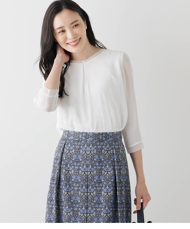 梨地×シフォン Vネックフロントタック7分袖カットソー