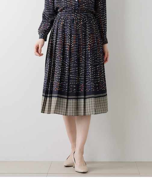イルミネーション＆チェックパネルプリント プリーツスカート