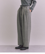 Wool Powerstretch ギャザータックドロストパンツ