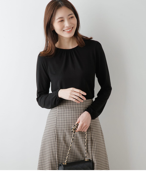 ラグウォーム ギャザークルーネックカットソー