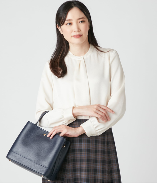 ハンマーサテン タイ付き長袖ブラウス