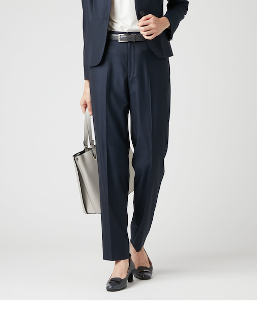 ウールシルクシャークスキン テーパードパンツ