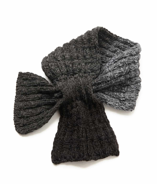 グラデーションニットマフラー