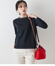 コットンポリエステル 配色ステッチボートネックプルオーバー