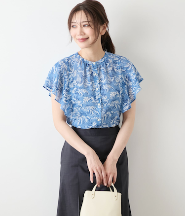 リーフブーケプリント ラッフルスリーブブラウス