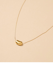 ビーンズモチーフネックレス