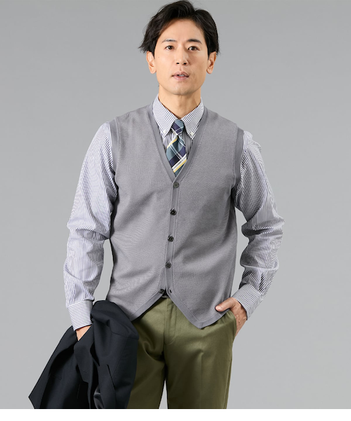 ウォッシャブル】Vネック 前開きニットベスト｜ニューヨーカーの通販