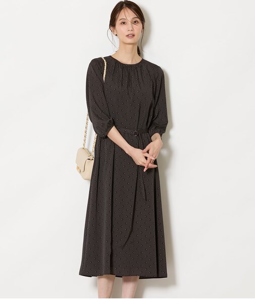 ダイヤドットプリント ベルト付きギャザーワンピース
