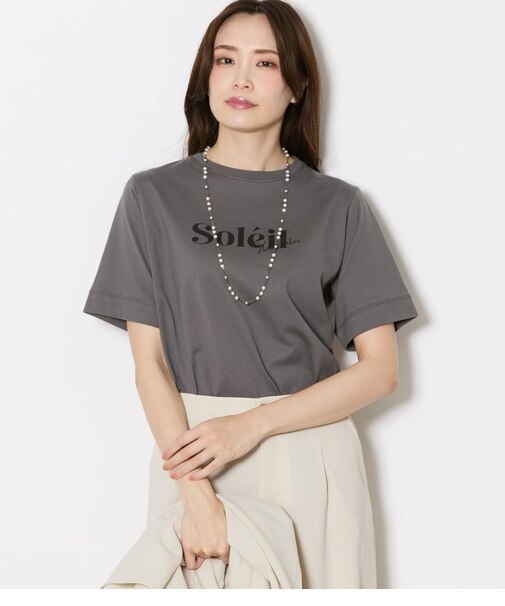 コットン100％ ロゴプリントTシャツ