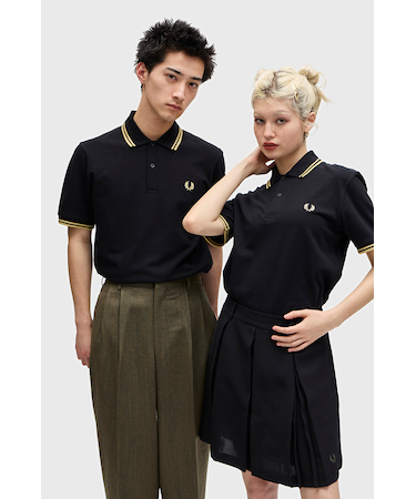 The Fred Perry Shirt - M12