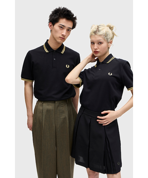 The Fred Perry Shirt - M12