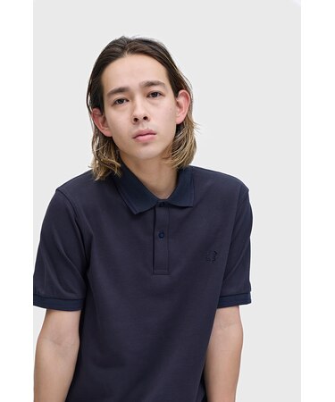 The Fred Perry Shirt - M12