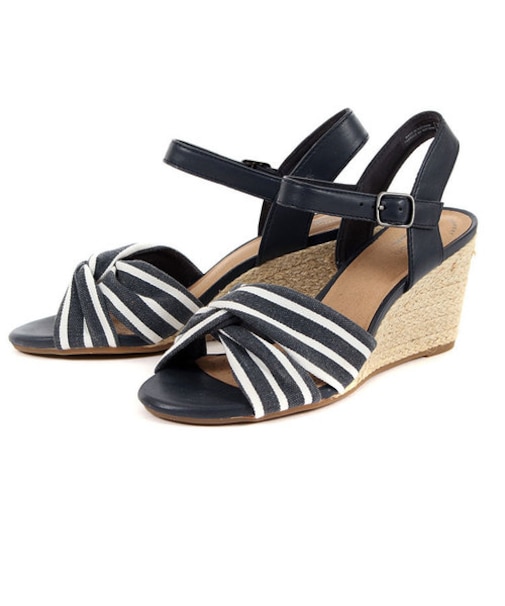 【SALE】Clarks クラークス MARGEE BETH マージーベス 26158199 ネイビーコンビ