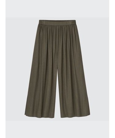 ギャザースカートパンツ（丈標準45～47cm）