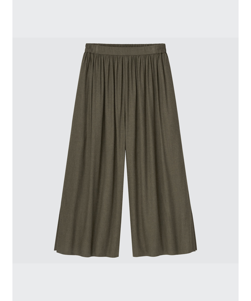 ギャザースカートパンツ（丈標準45～47cm）