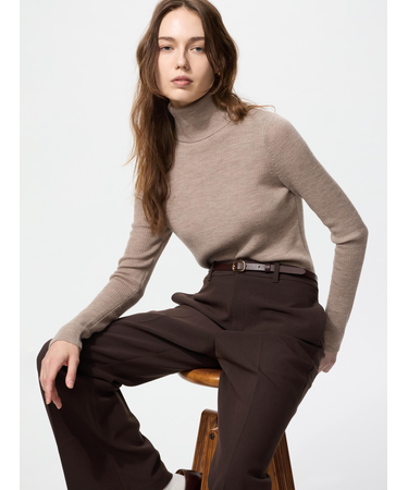 メリノリブタートルネックセーター