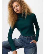 メリノリブタートルネックセーター