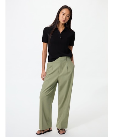 タックワイドパンツ