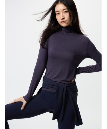 ヒートテックウルトラライトタートルネックT