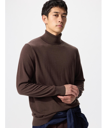 メリノタートルネックセーター