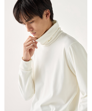 超極暖ヒートテックタートルネックT