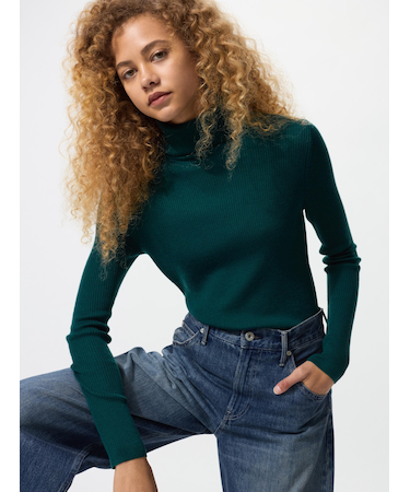 メリノリブタートルネックセーター