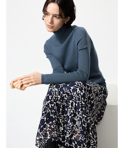 メリノリブタートルネックセーター